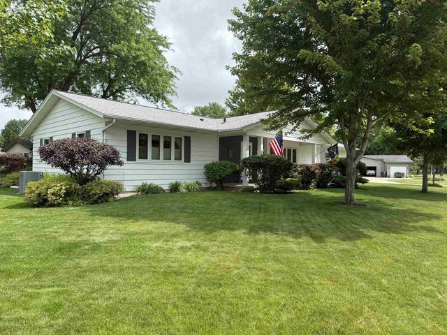 1004 Sunfield Street, Sun Prairie, WI 53590