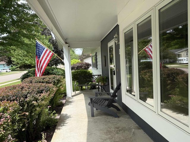 1004 Sunfield Street, Sun Prairie, WI 53590