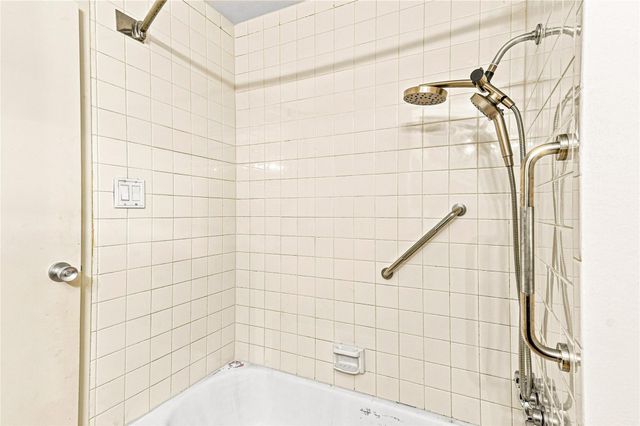 2929 Buffalo Speedway A1312, Houston, TX 77098