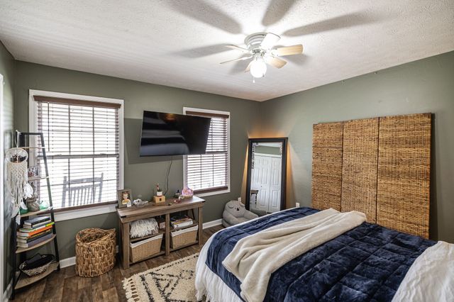 144B Leo Carter Rd, Bethpage, TN 37022