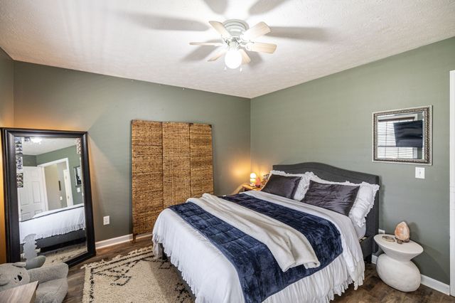 144B Leo Carter Rd, Bethpage, TN 37022
