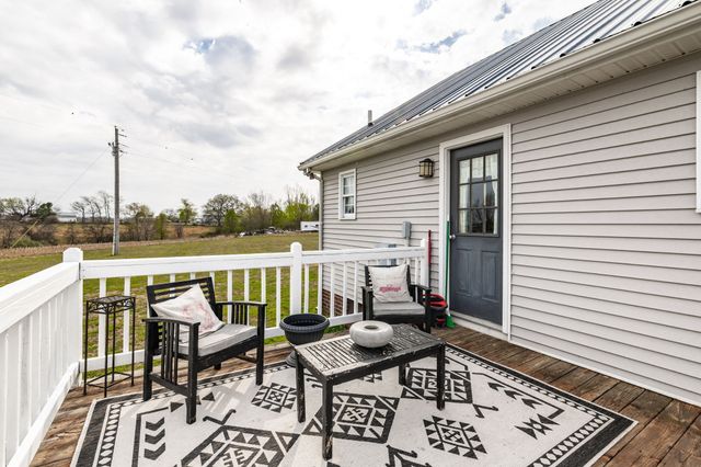 144B Leo Carter Rd, Bethpage, TN 37022