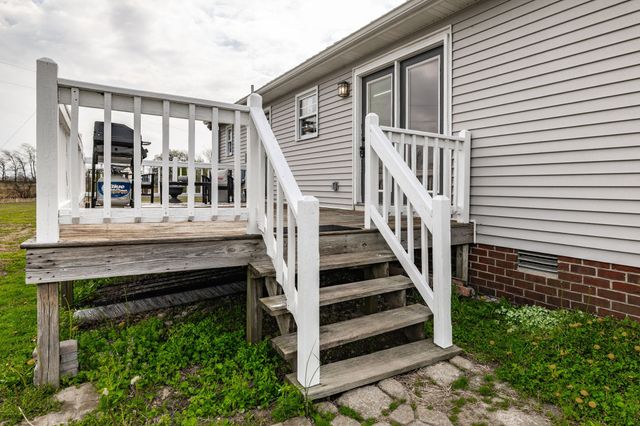144B Leo Carter Rd, Bethpage, TN 37022