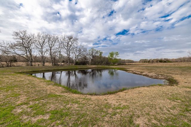 144B Leo Carter Rd, Bethpage, TN 37022