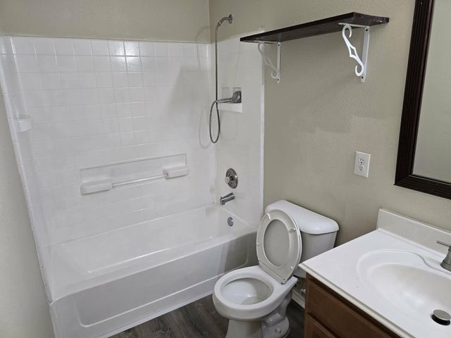 3723 Rowlock Vine Drive, Houston, TX 77084