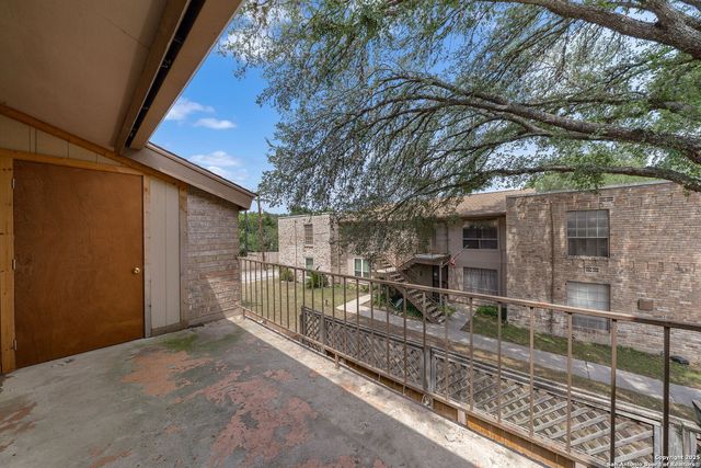 9419 Powhatan Dr Apt 504, San Antonio, TX 78230