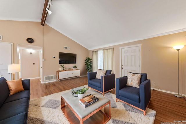 9419 Powhatan Dr Apt 504, San Antonio, TX 78230