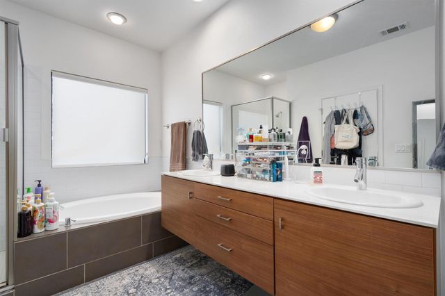 300 Ashley Dawn LN, Austin, TX 78704