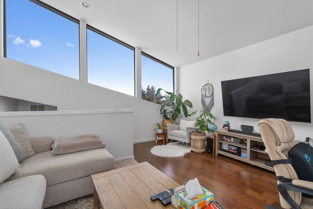 300 Ashley Dawn LN, Austin, TX 78704