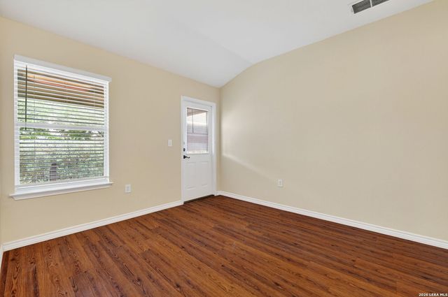 8627 Adhinger, San Antonio, TX 78245