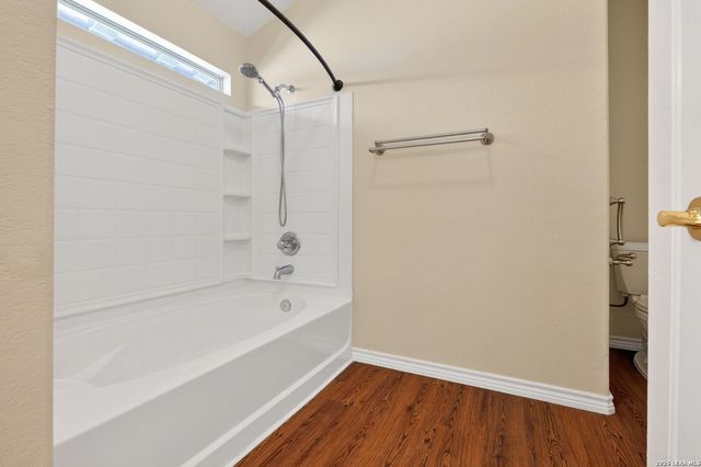 8627 Adhinger, San Antonio, TX 78245