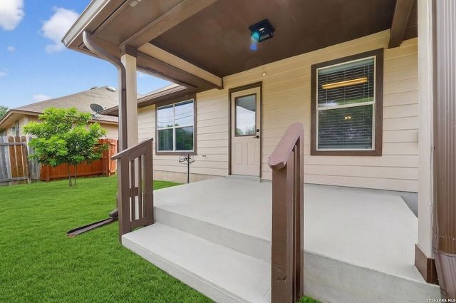 8627 Adhinger, San Antonio, TX 78245