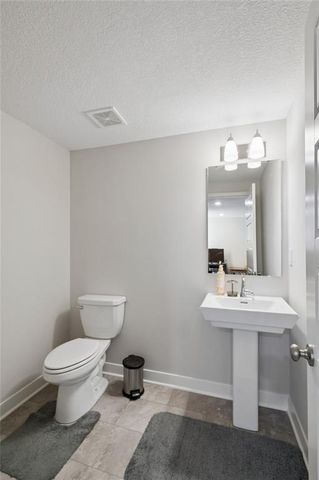 3714 SW Walsh Drive, Lee's Summit, MO 64082