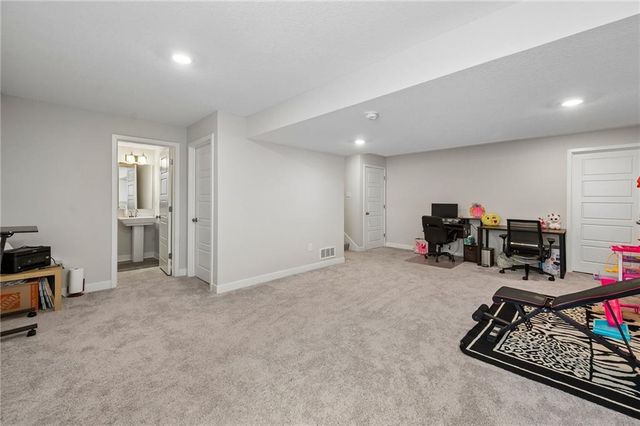3714 SW Walsh Drive, Lee's Summit, MO 64082