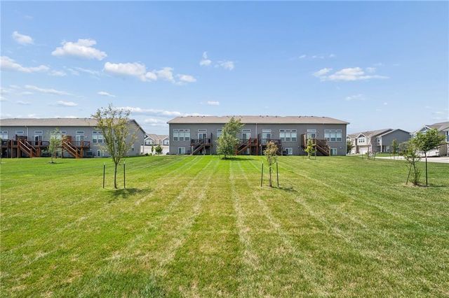 3714 SW Walsh Drive, Lee's Summit, MO 64082