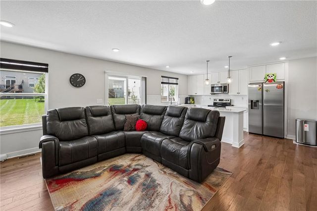 3714 SW Walsh Drive, Lee's Summit, MO 64082