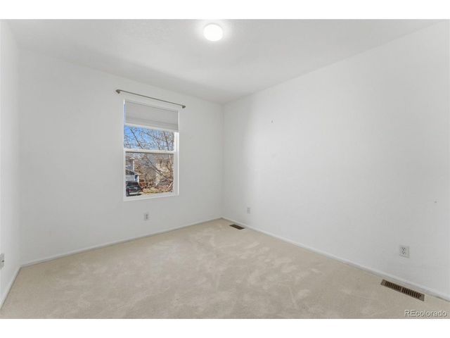10657 Forester Pl, Longmont, CO 80504