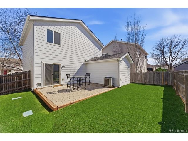10657 Forester Pl, Longmont, CO 80504