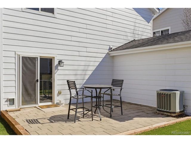 10657 Forester Pl, Longmont, CO 80504