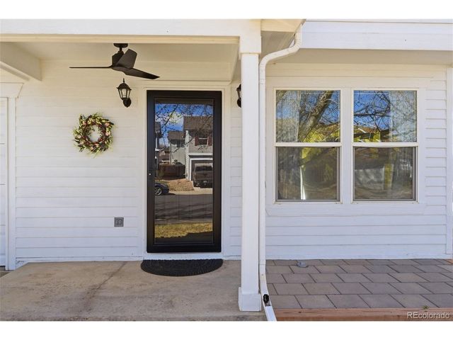 10657 Forester Pl, Longmont, CO 80504