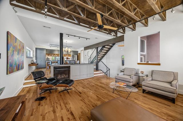 98 Drew Street A, Houston, TX 77006