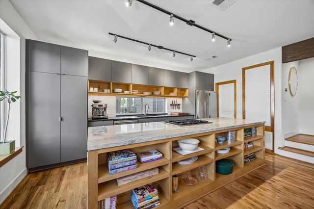 98 Drew Street A, Houston, TX 77006