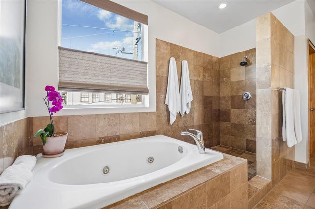 98 Drew Street A, Houston, TX 77006