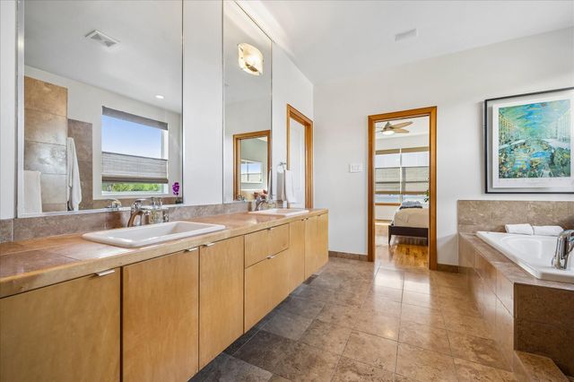 98 Drew Street A, Houston, TX 77006