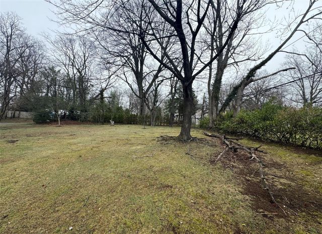 71 Horace Harding Boulevard, Great Neck, NY 11020