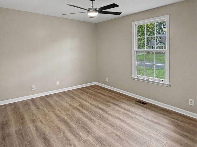 573 Bridgette Dr, Clarksville, TN 37042
