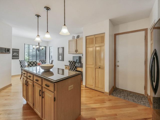 116 Cayuga Court, Bloomingdale, IL 60108