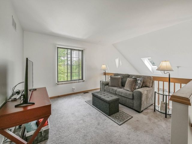 116 Cayuga Court, Bloomingdale, IL 60108