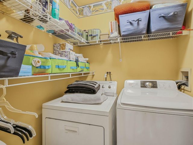 116 Cayuga Court, Bloomingdale, IL 60108