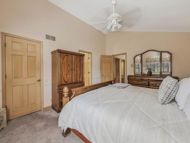 116 Cayuga Court, Bloomingdale, IL 60108