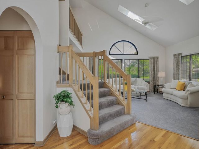 116 Cayuga Court, Bloomingdale, IL 60108