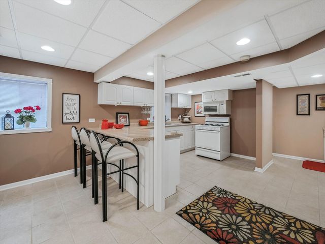 116 Cayuga Court, Bloomingdale, IL 60108