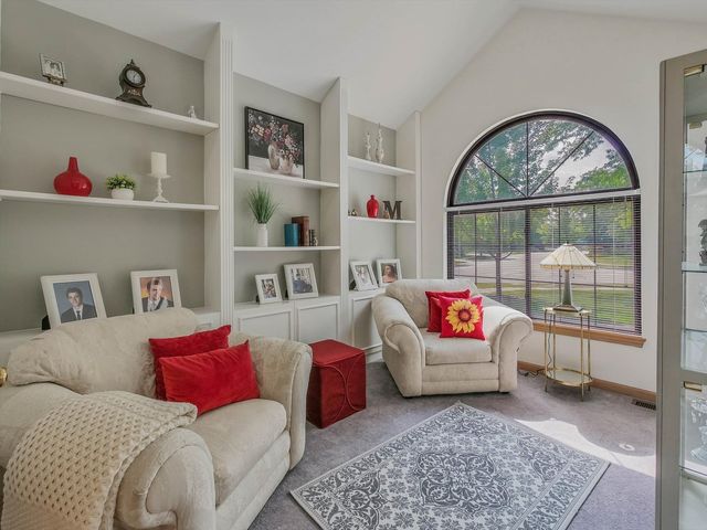 116 Cayuga Court, Bloomingdale, IL 60108