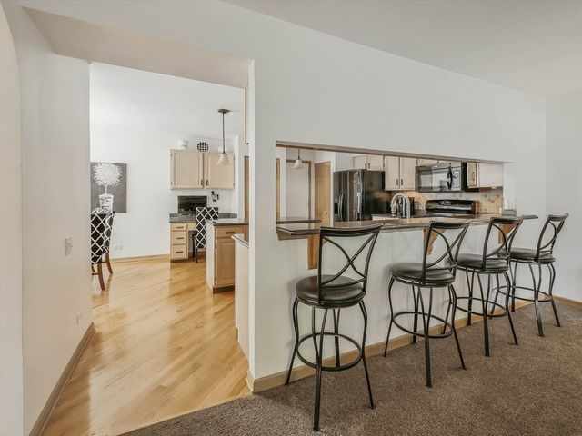 116 Cayuga Court, Bloomingdale, IL 60108