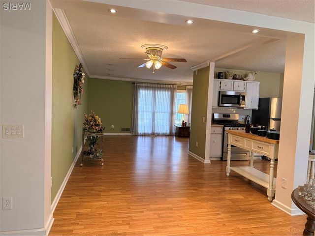 5517 Limerick Drive, Unincorporated, MO 63128