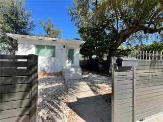 75 NE 70th St A, Miami, FL 33138