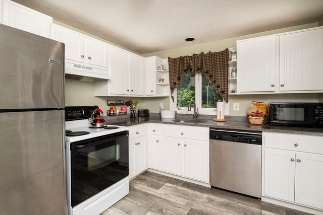 150 Red Brook Rd, Plymouth, MA 02360