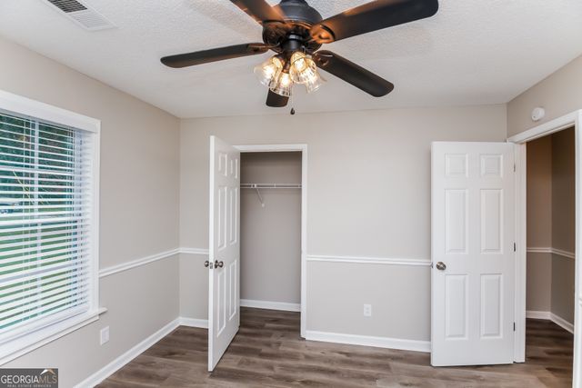 2528 Country Lake Circle, Powder Springs, GA 30127