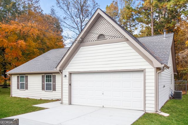 2528 Country Lake Circle, Powder Springs, GA 30127