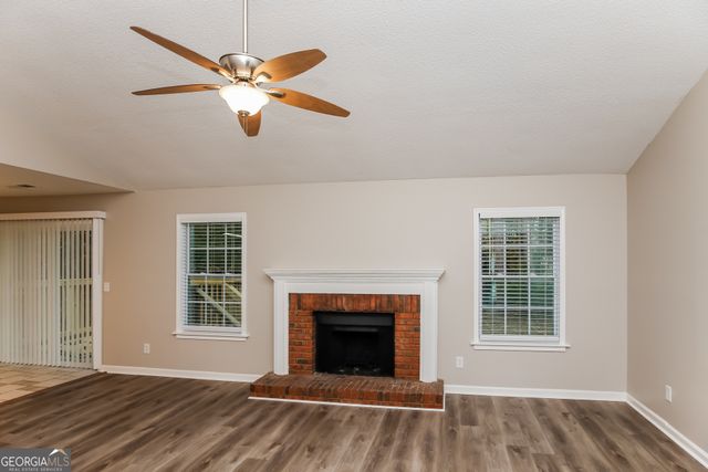 2528 Country Lake Circle, Powder Springs, GA 30127