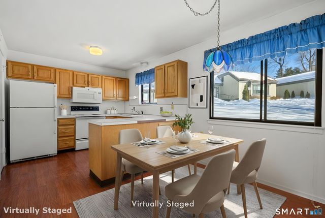 915 Heritage Village A, Southbury, CT 06488