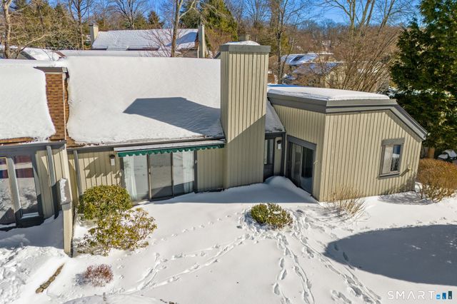 915 Heritage Village A, Southbury, CT 06488