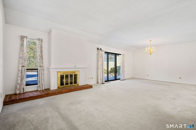 915 Heritage Village A, Southbury, CT 06488