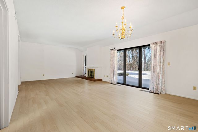 915 Heritage Village A, Southbury, CT 06488