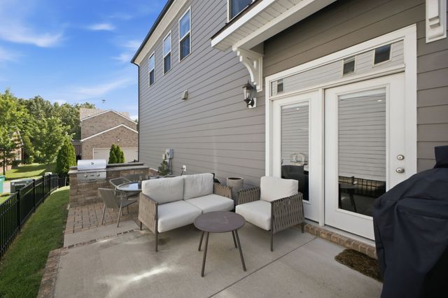 2122 Notchleaf Rd, Antioch, TN 37013