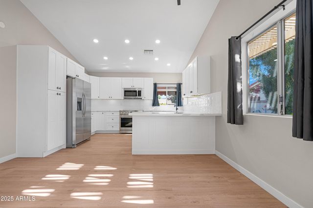 10409 E WINDFLOWER Court, Sun Lakes, AZ 85248